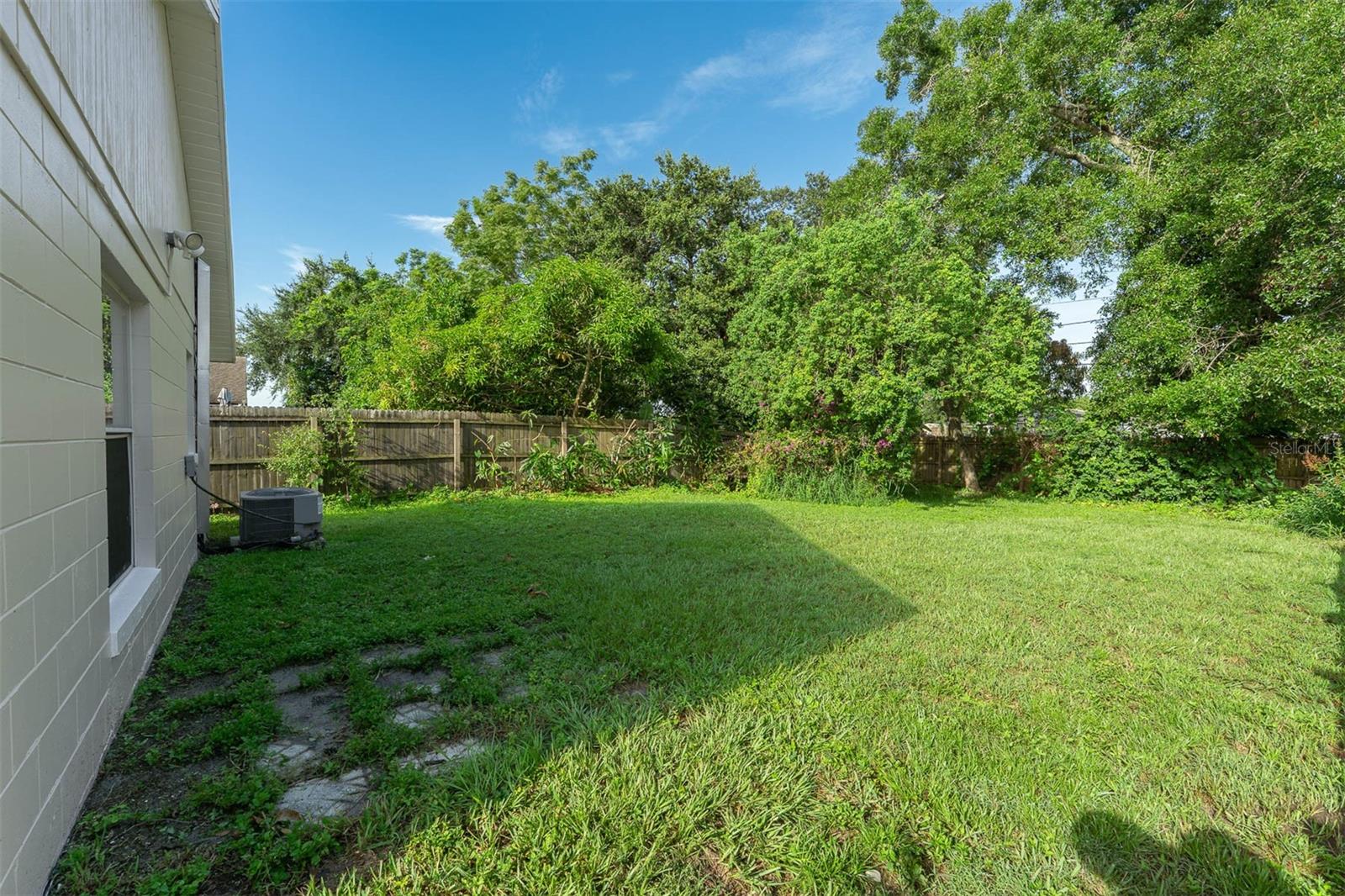 Image 26 of 28 For 9558 Lupine Avenue