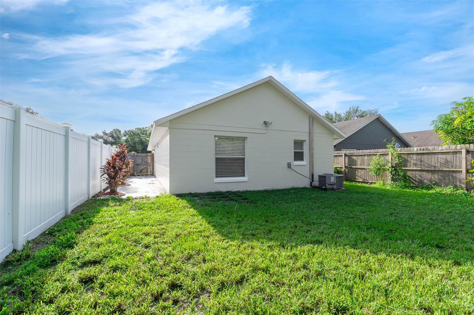 Image 27 of 28 For 9558 Lupine Avenue