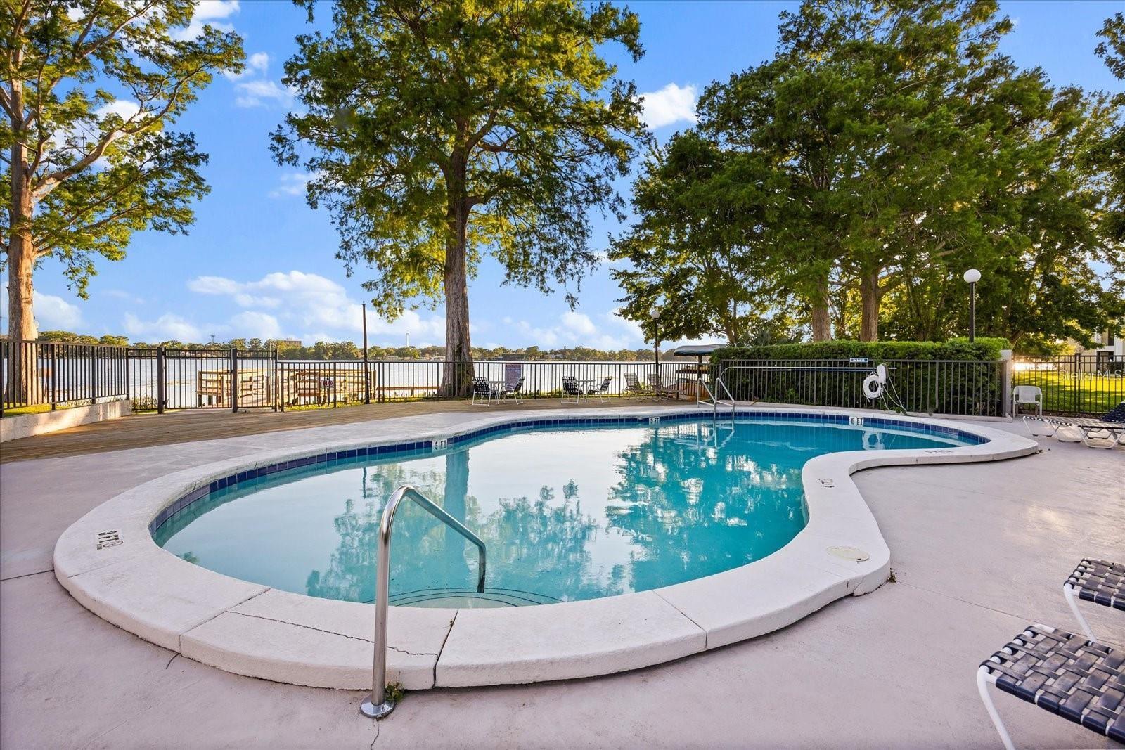 Image 24 of 32 For 240 Killarney Bay Court 4