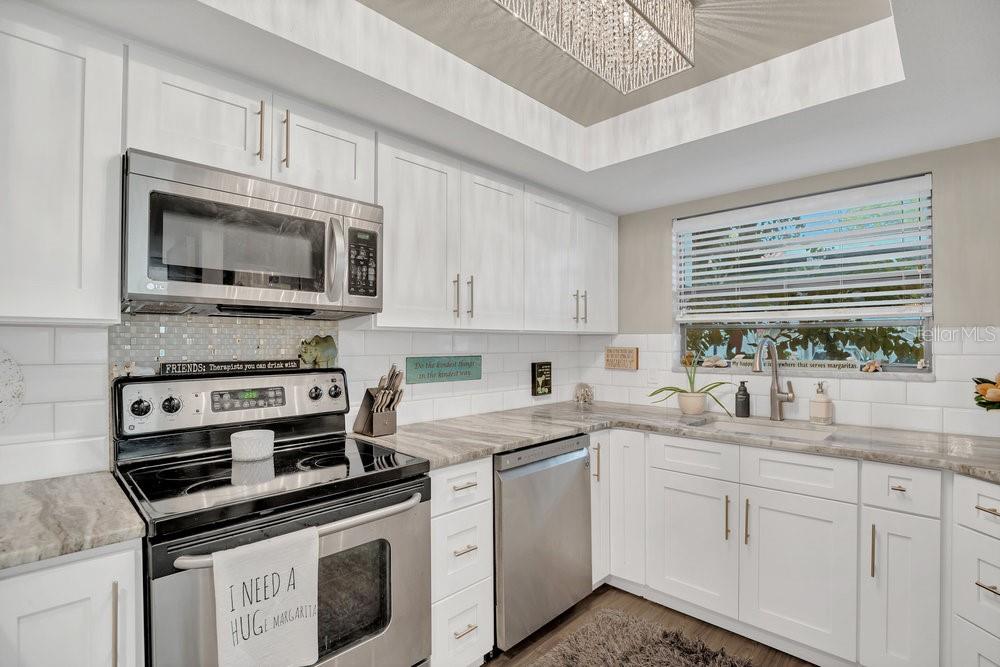 Image 9 of 32 For 240 Killarney Bay Court 4