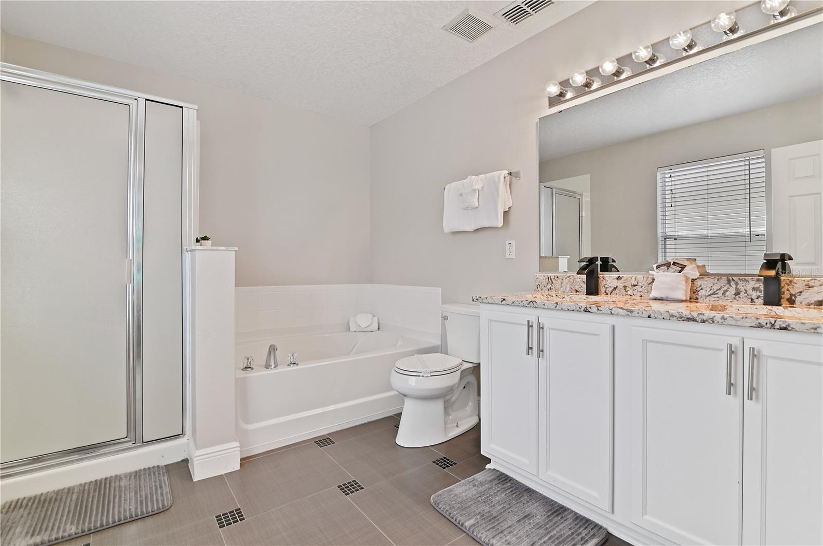 Image 20 of 41 For 701 Kettering Road