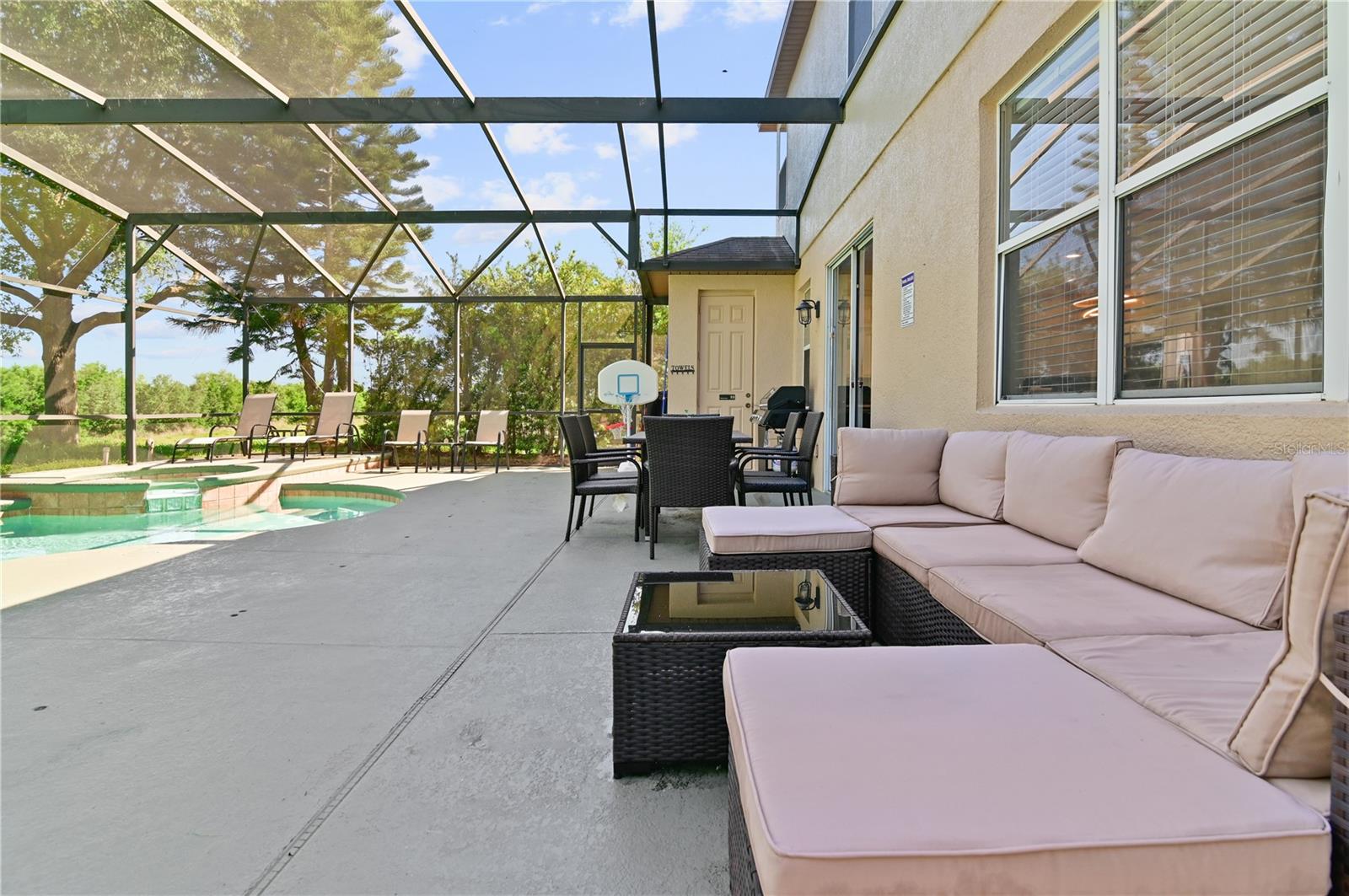 Image 32 of 41 For 701 Kettering Road