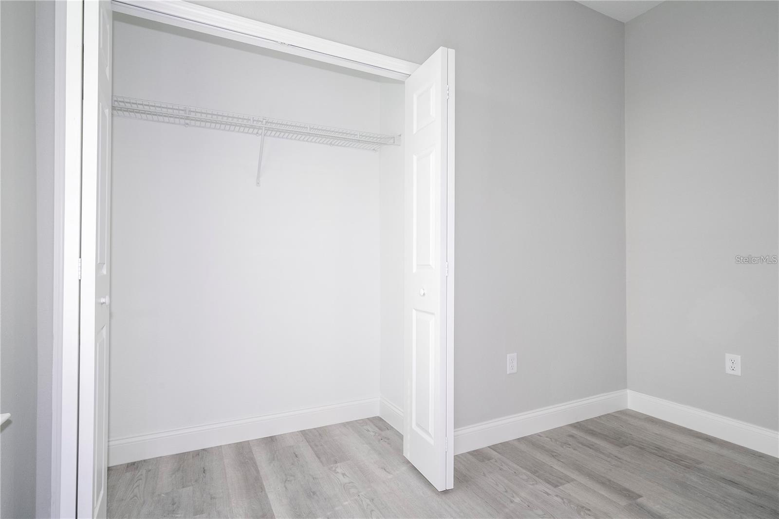 Listing photo id 22 for 7908 Galena Avenue