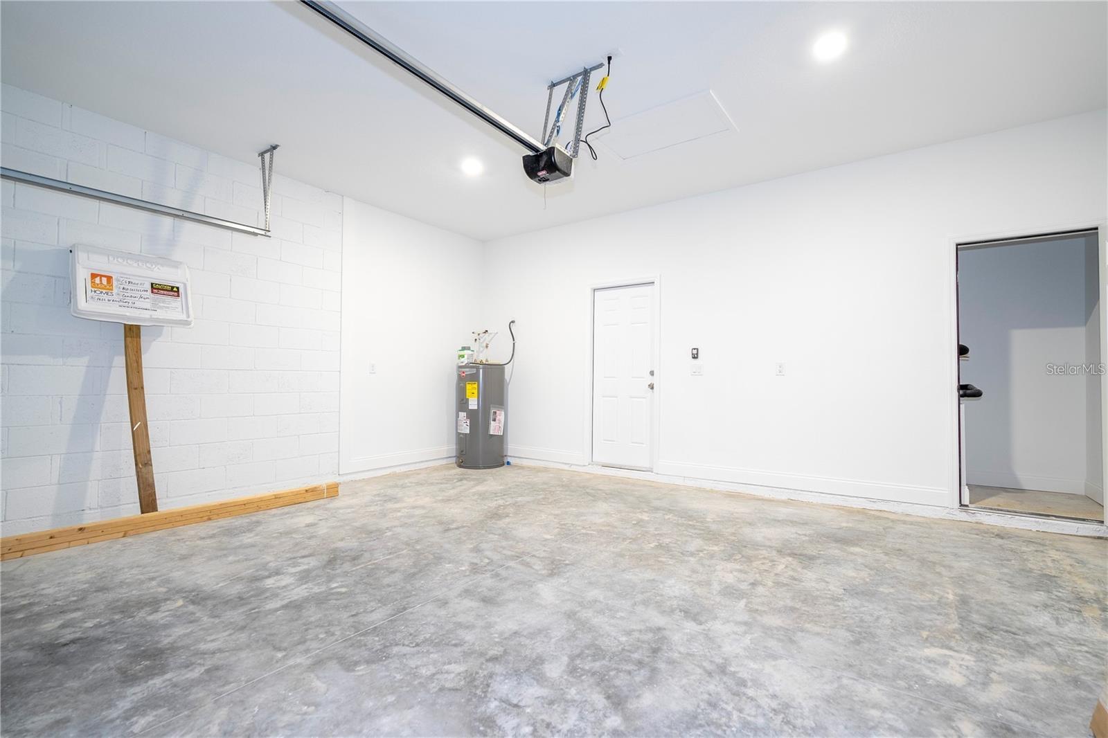 Listing photo id 33 for 7908 Galena Avenue