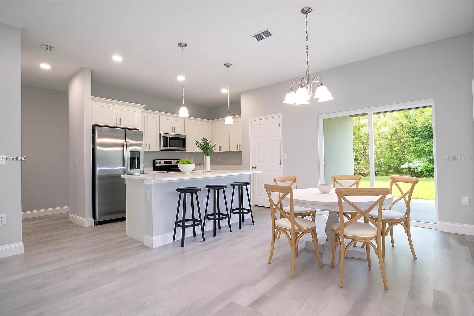Listing photo id 10 for 2660 Gifford Lane