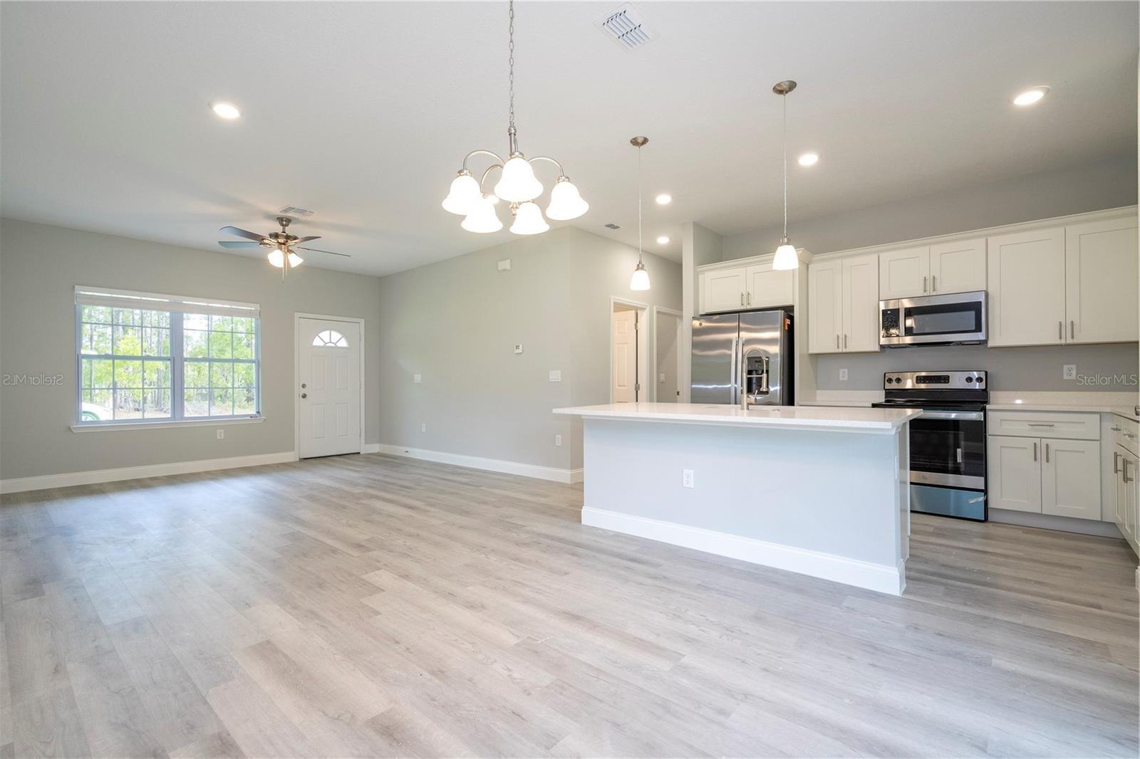 Listing photo id 12 for 2660 Gifford Lane