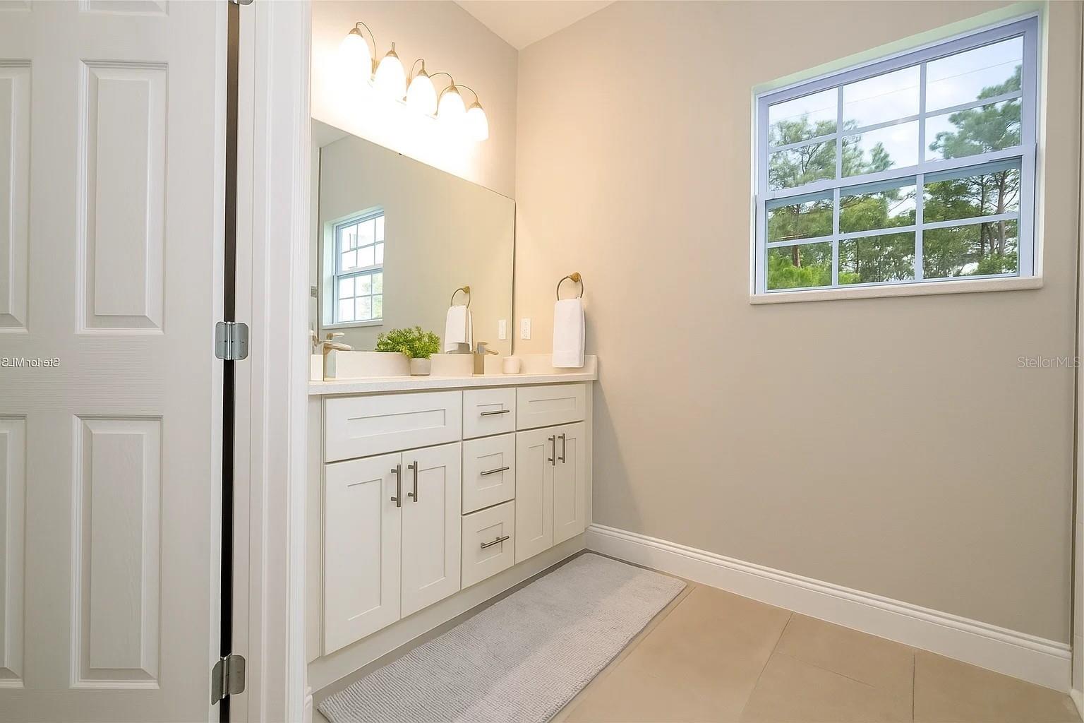 Listing photo id 30 for 2660 Gifford Lane