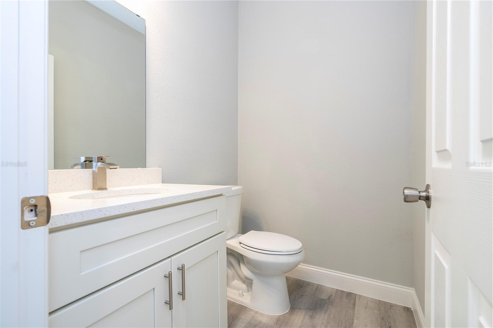 Listing photo id 40 for 2660 Gifford Lane