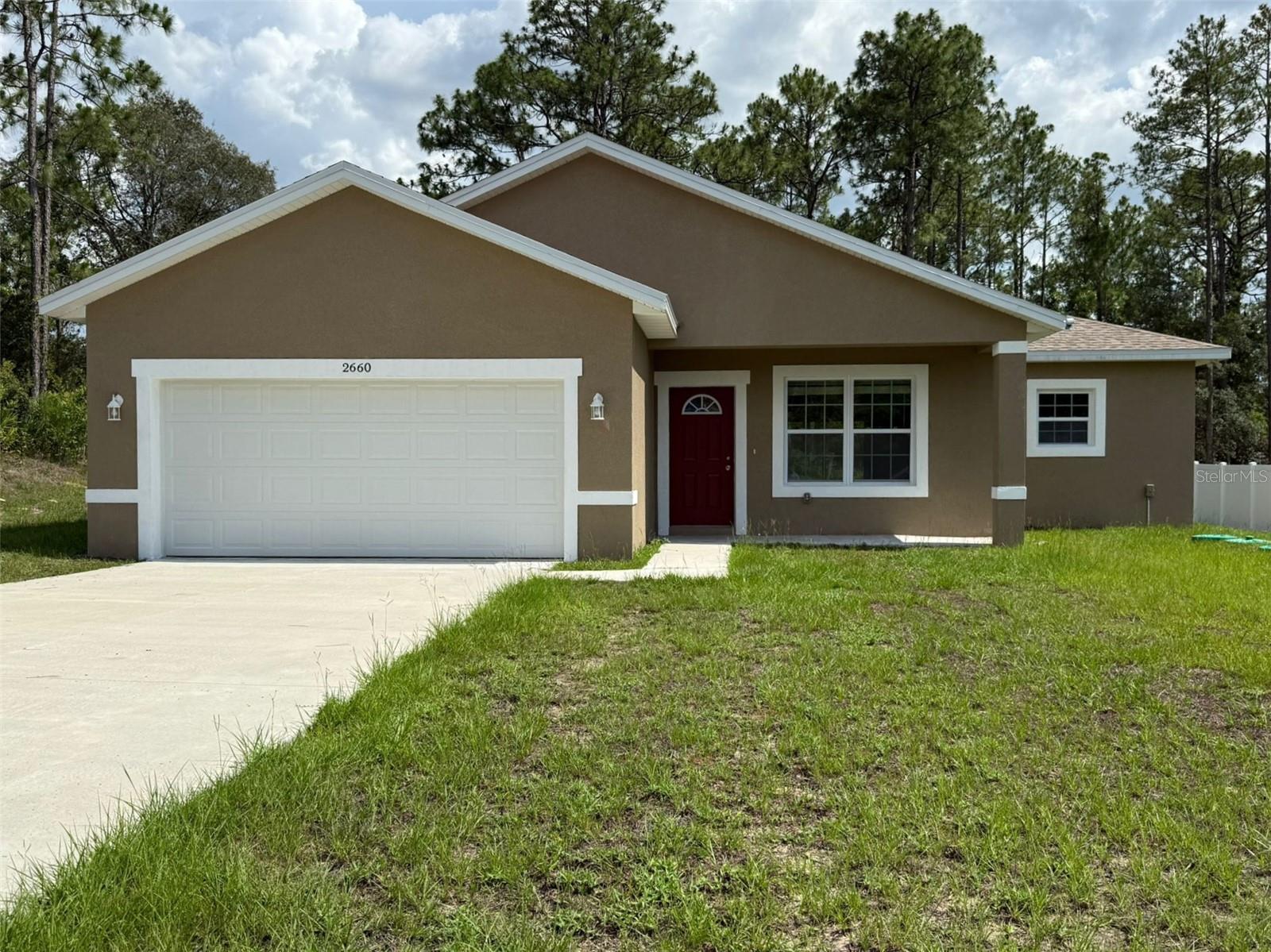 Listing photo id 3 for 2660 Gifford Lane