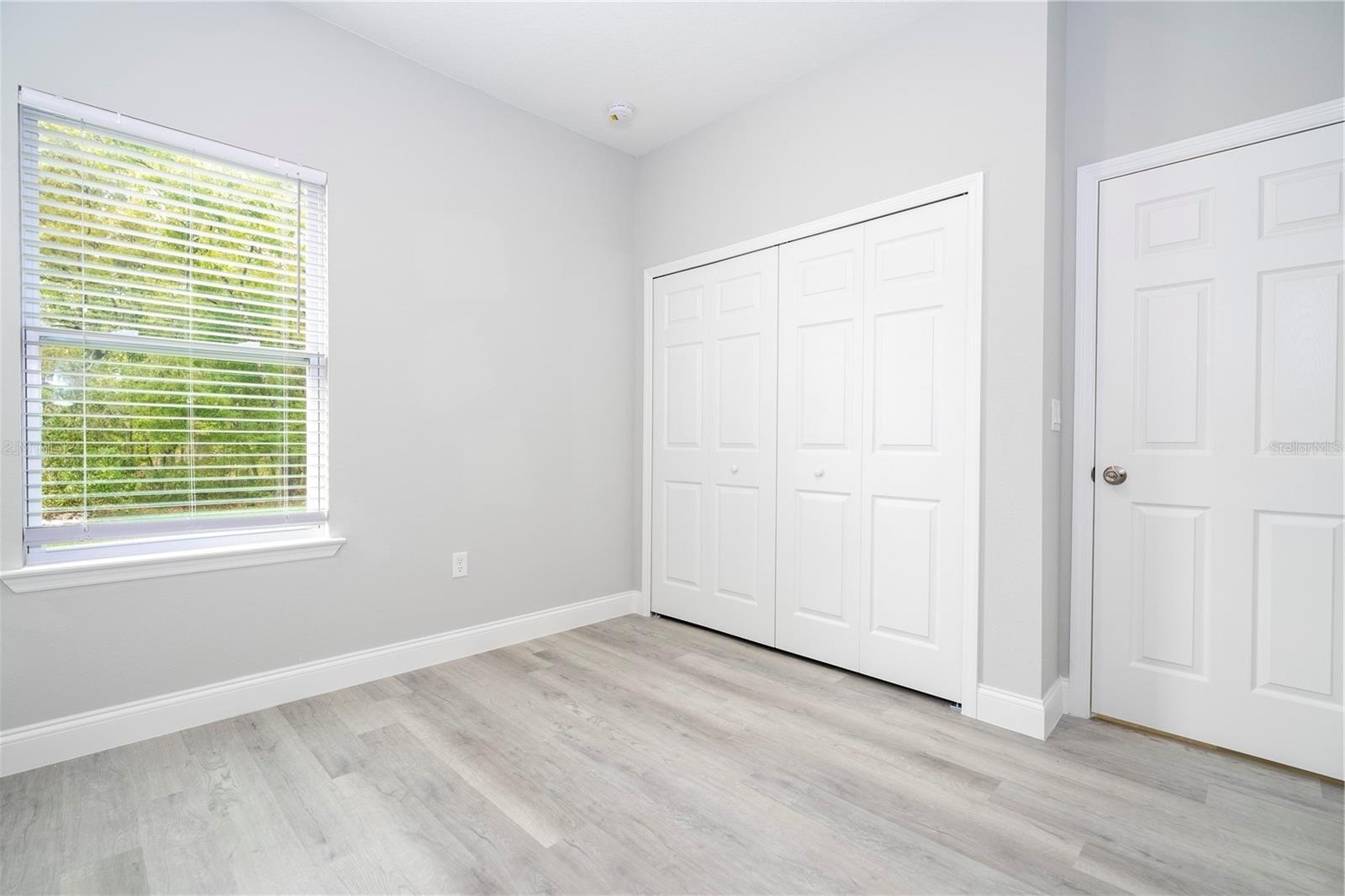 Listing photo id 51 for 2660 Gifford Lane