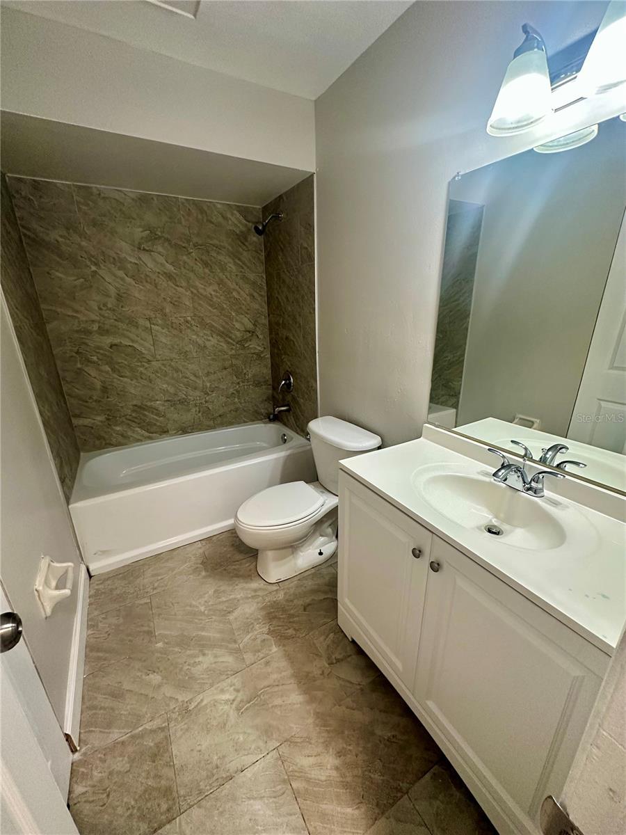 Image 13 of 14 For 2522 Oak Avenue B