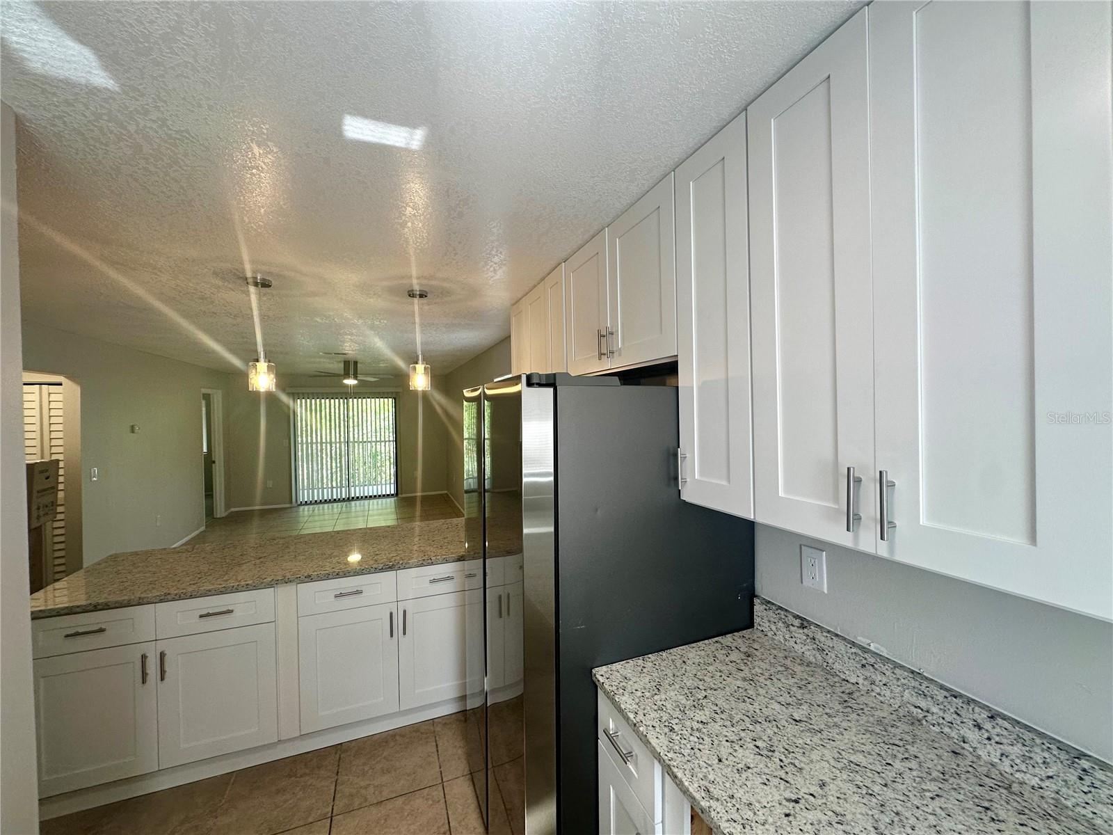 Image 3 of 14 For 2522 Oak Avenue B