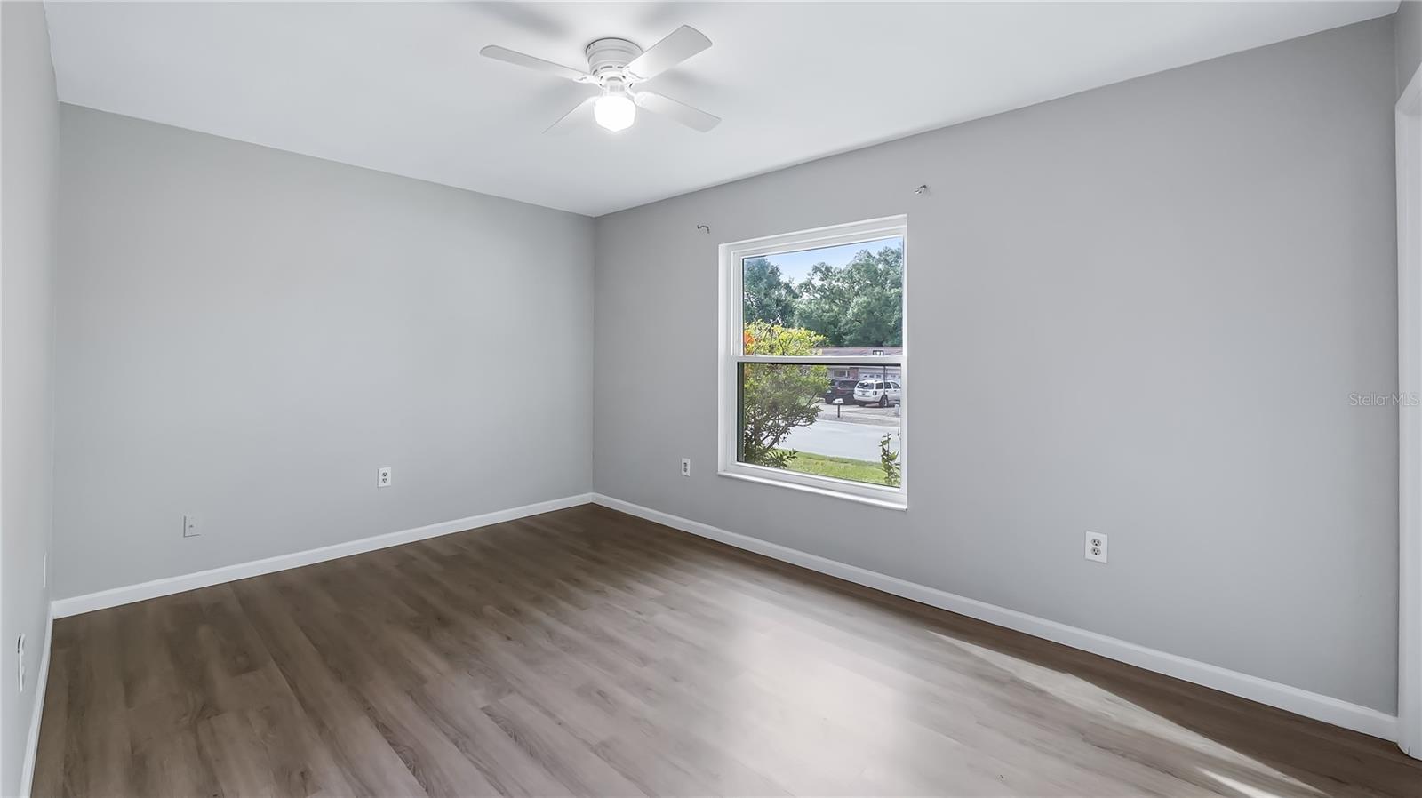 Image 16 of 30 For 1209 Russell Drive