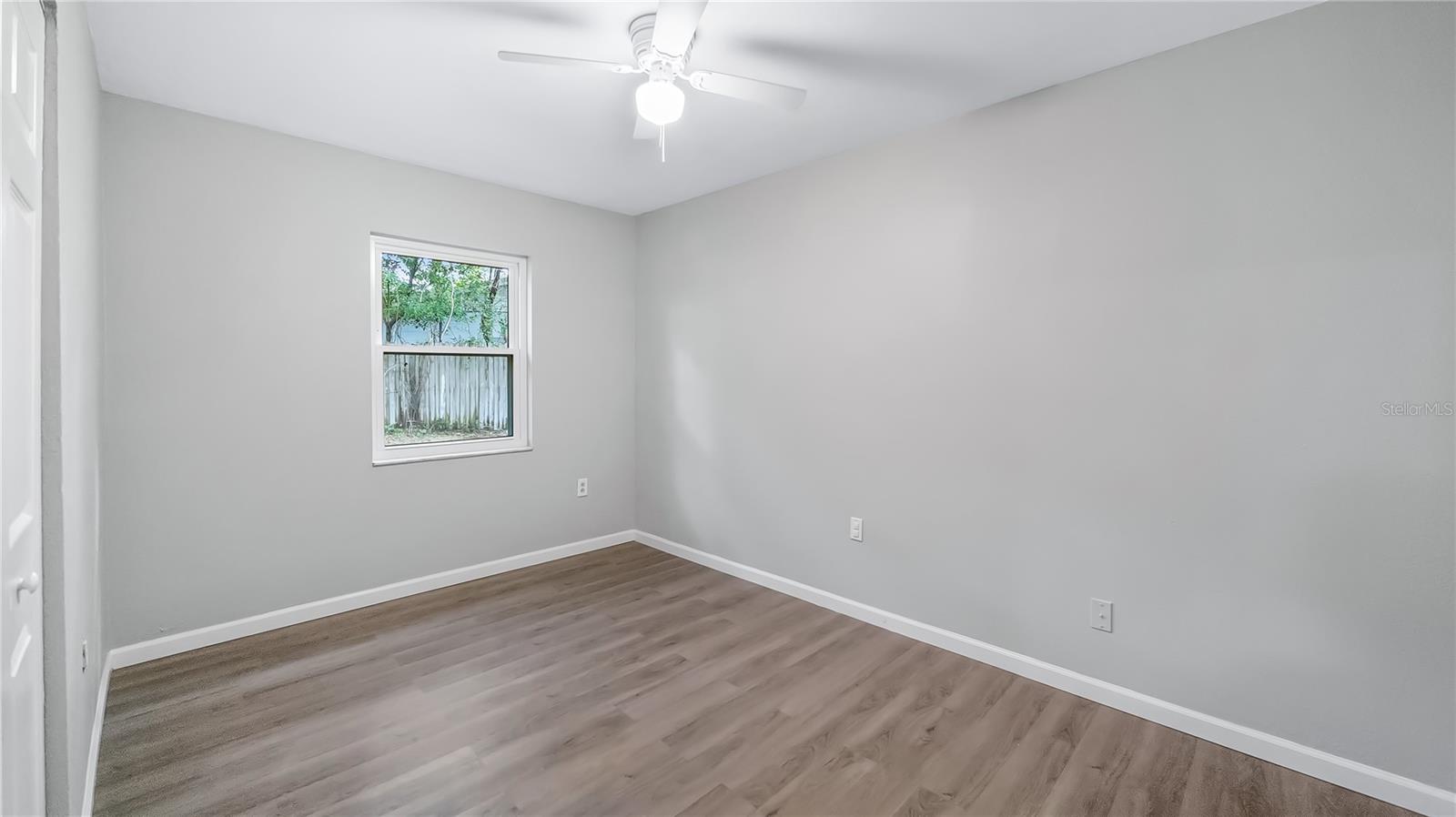 Image 19 of 30 For 1209 Russell Drive