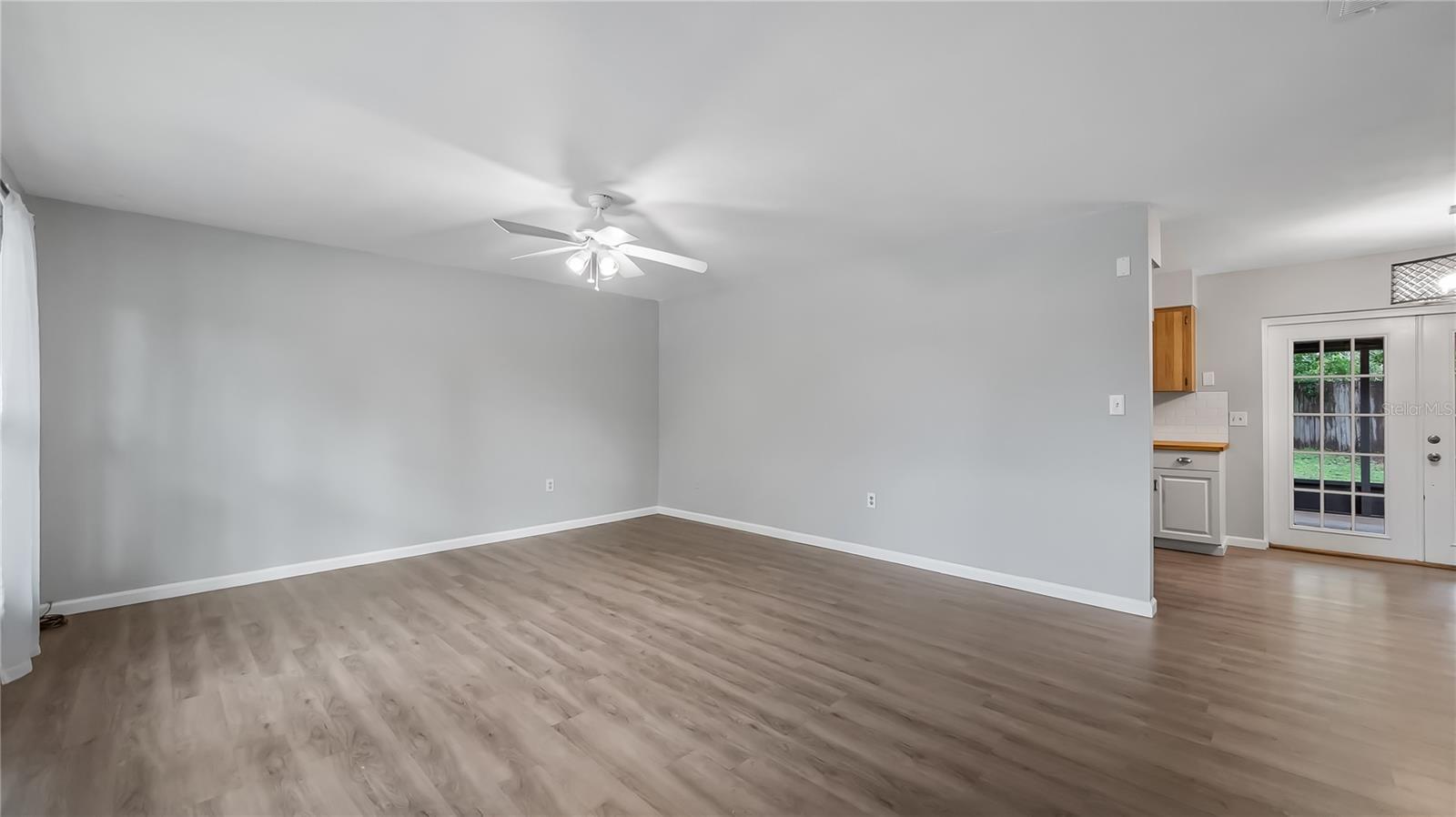 Image 20 of 30 For 1209 Russell Drive