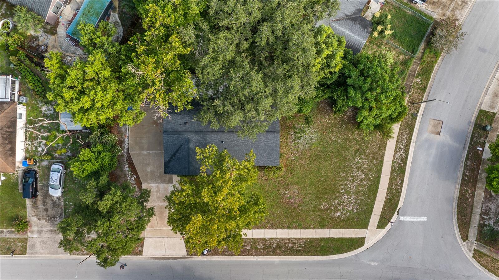 Image 4 of 30 For 1209 Russell Drive