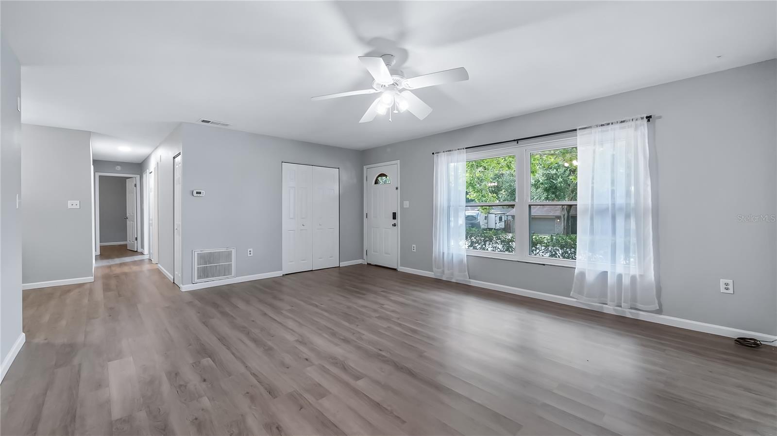 Image 9 of 30 For 1209 Russell Drive