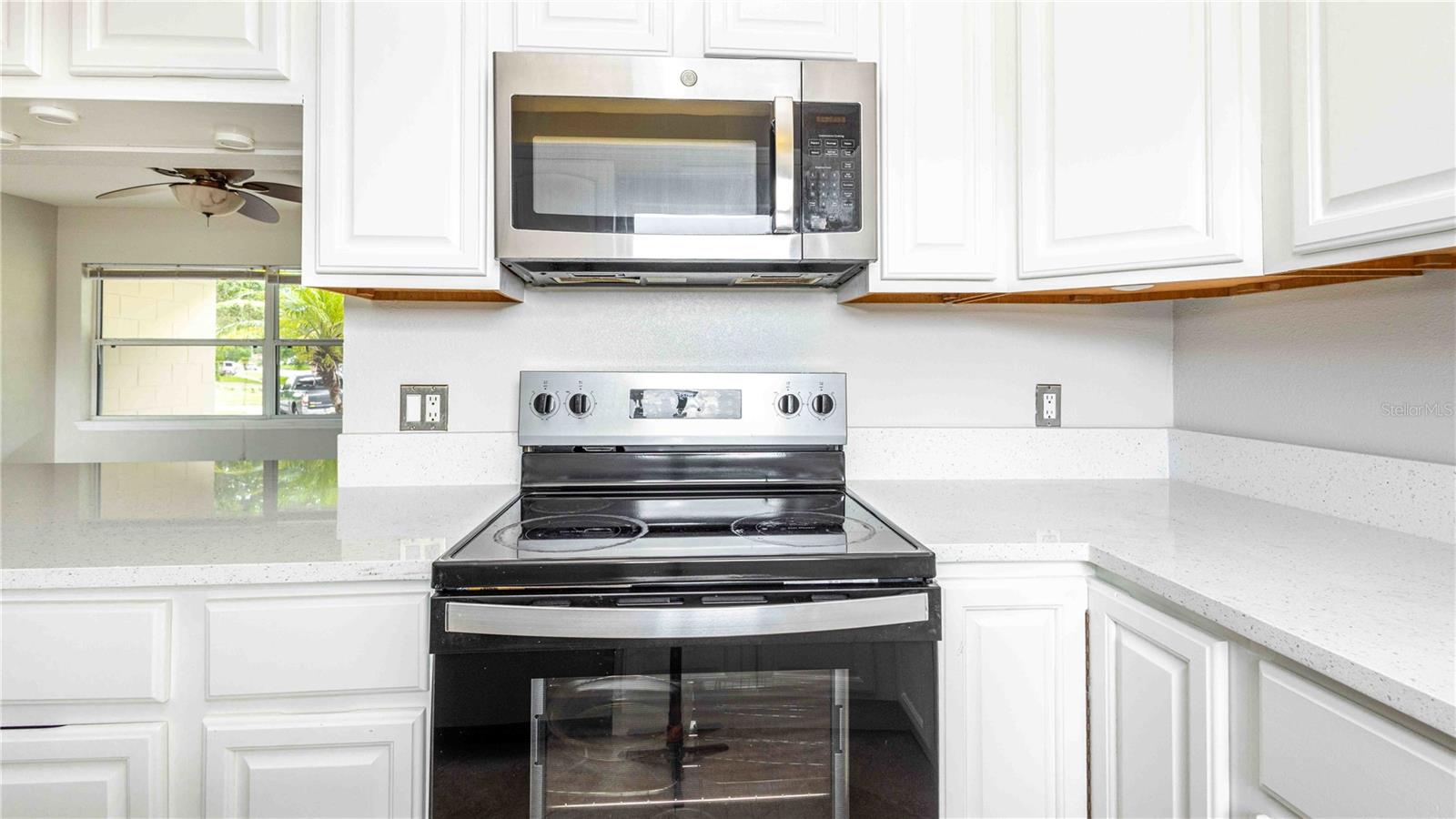 Image 13 of 25 For 5300 Locksley Avenue