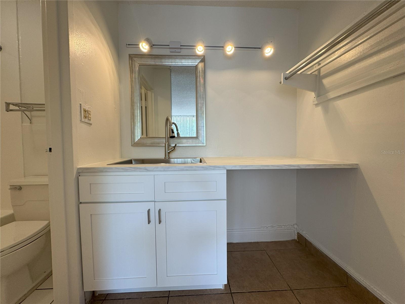Image 3 of 16 For 7900 Orange Blossom Trail 2133