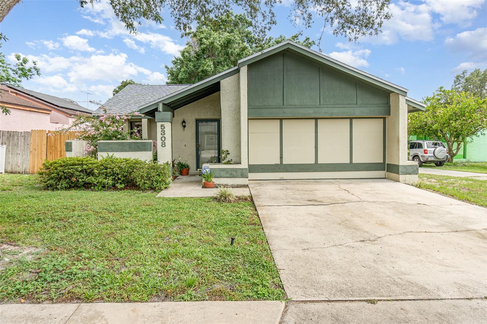 Details for 5308 Pinebury Court, ORLANDO, FL 32808