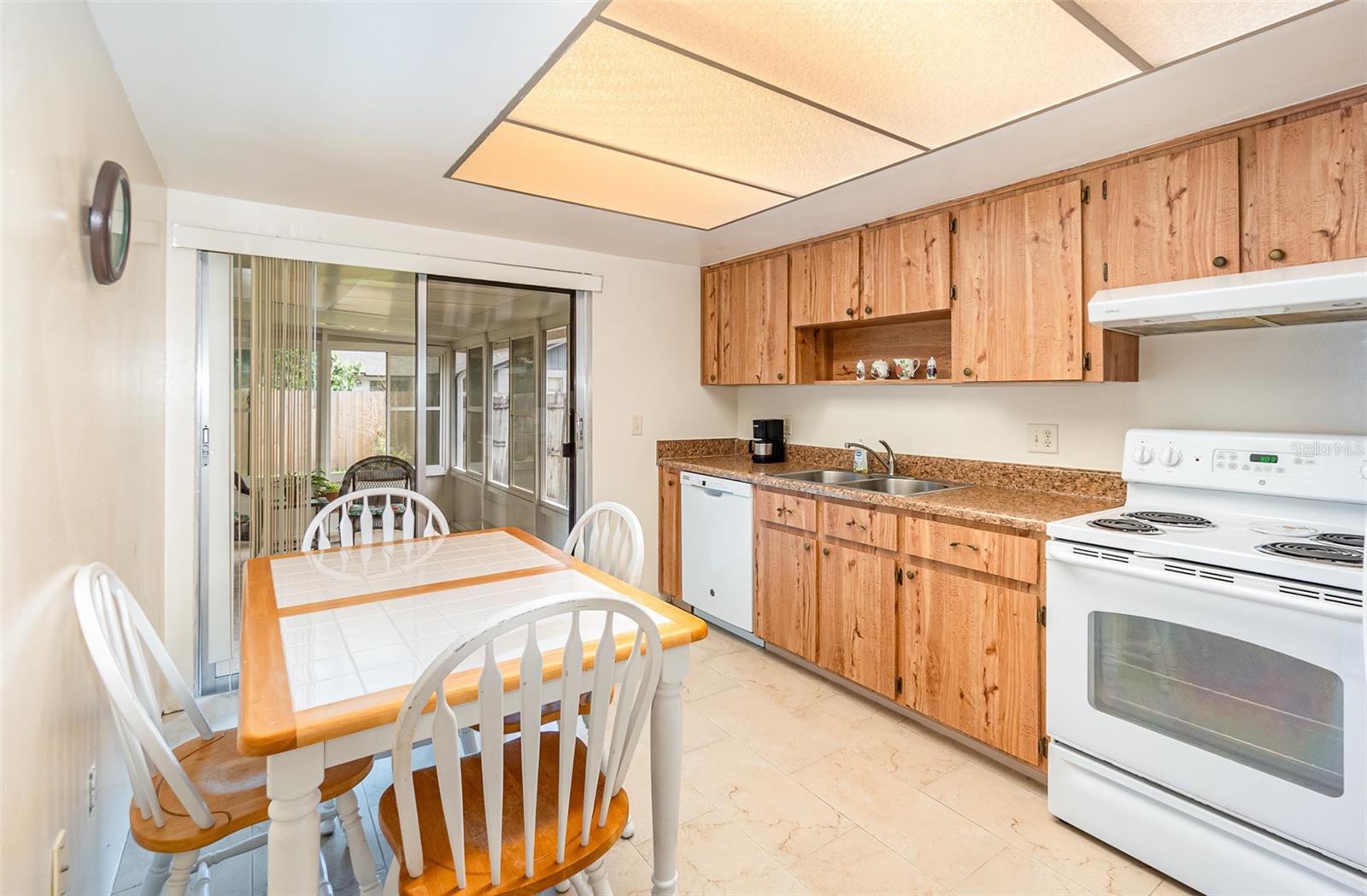 Image 10 of 27 For 5308 Pinebury Court