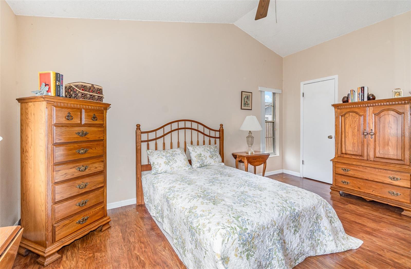 Image 13 of 27 For 5308 Pinebury Court
