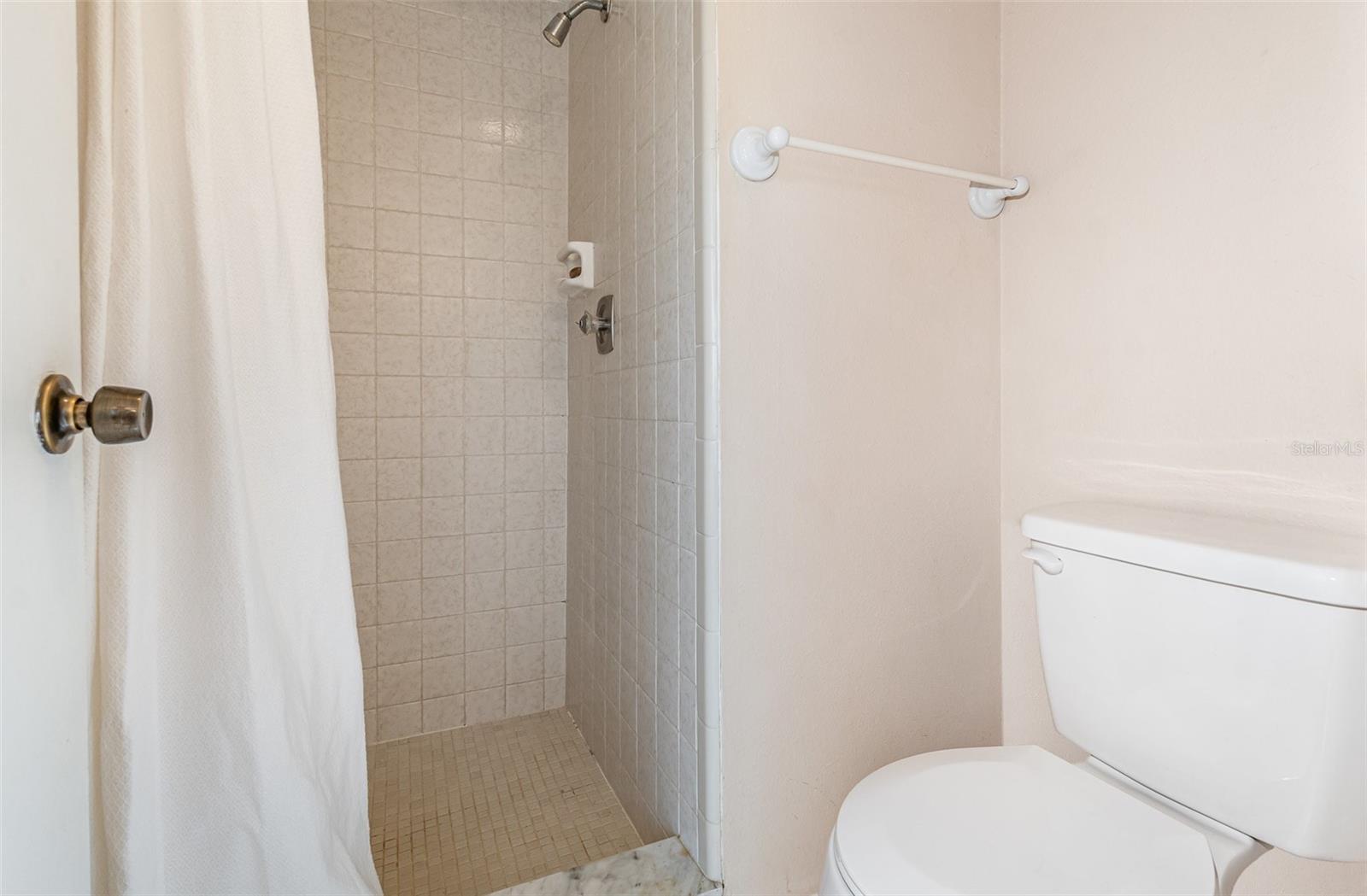Image 17 of 27 For 5308 Pinebury Court