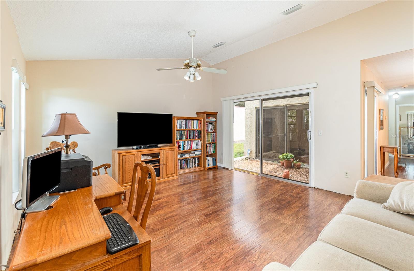 Image 9 of 27 For 5308 Pinebury Court