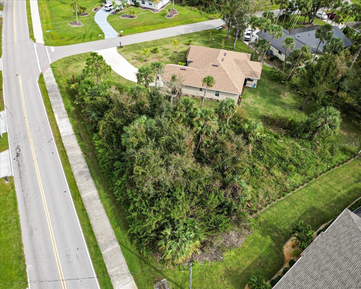 Image 17 of 19 For 25655 Deep Creek Boulevard