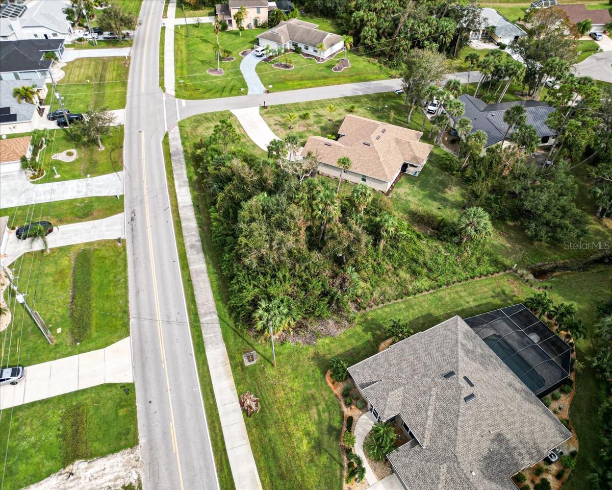 Image 5 of 19 For 25655 Deep Creek Boulevard