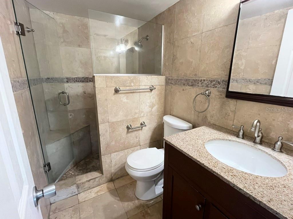 Image 9 of 13 For 3288 Semoran Boulevard 11