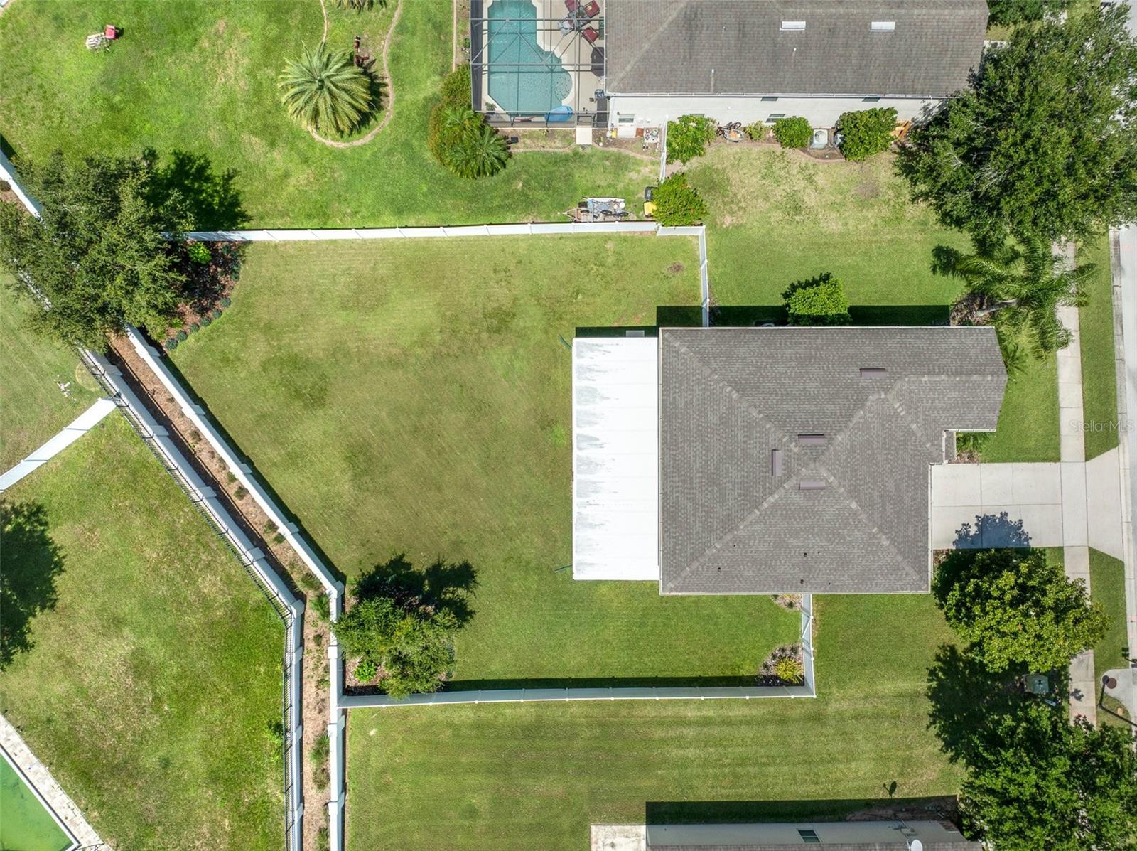 Image 39 of 47 For 352 Giovani Boulevard