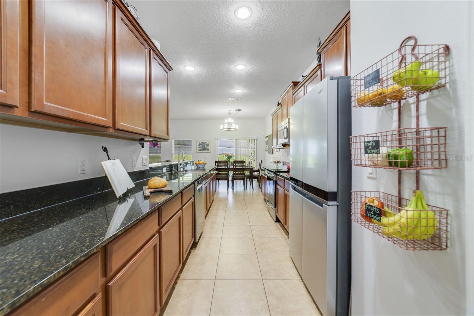 Image 9 of 47 For 352 Giovani Boulevard