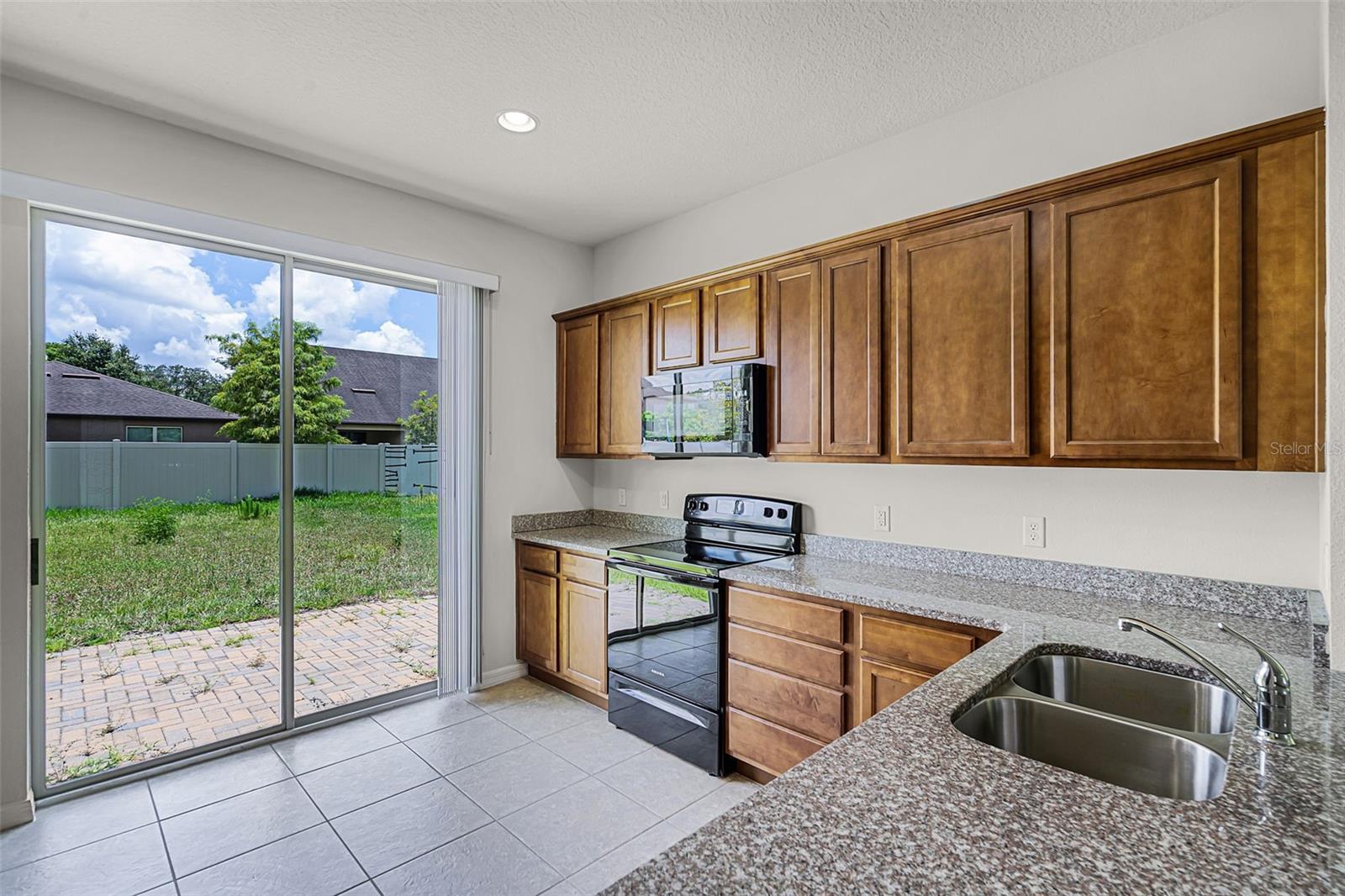 Image 12 of 70 For 251 Domus Lane