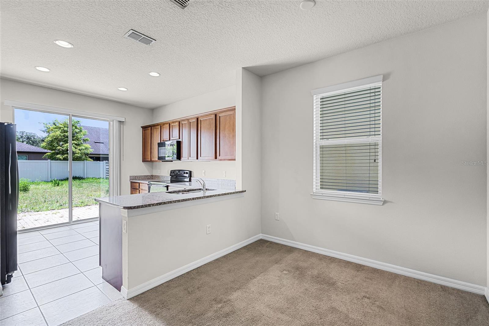 Image 8 of 70 For 251 Domus Lane