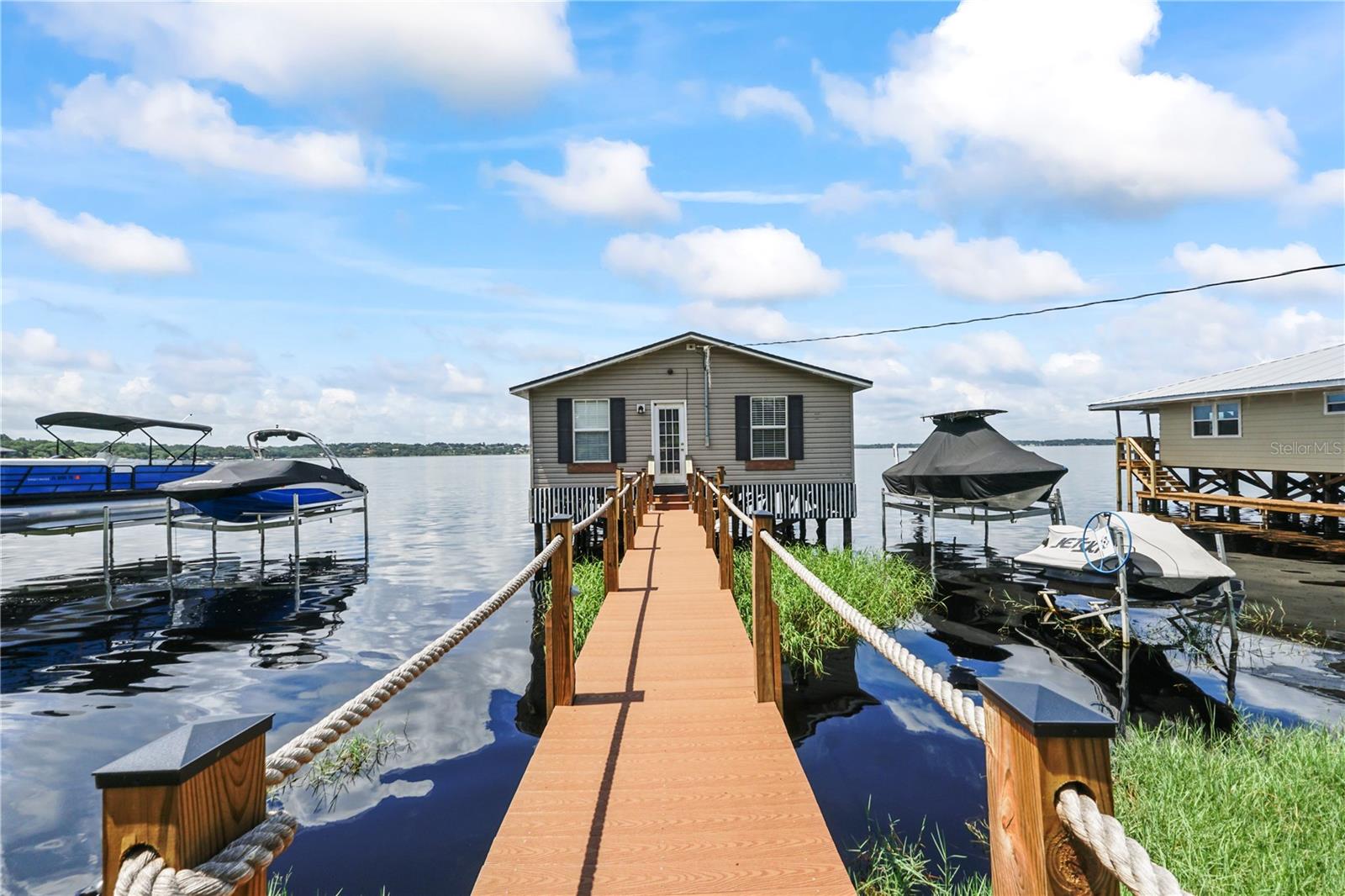 Image 15 of 18 For 1825 Moorings Court Lot 14