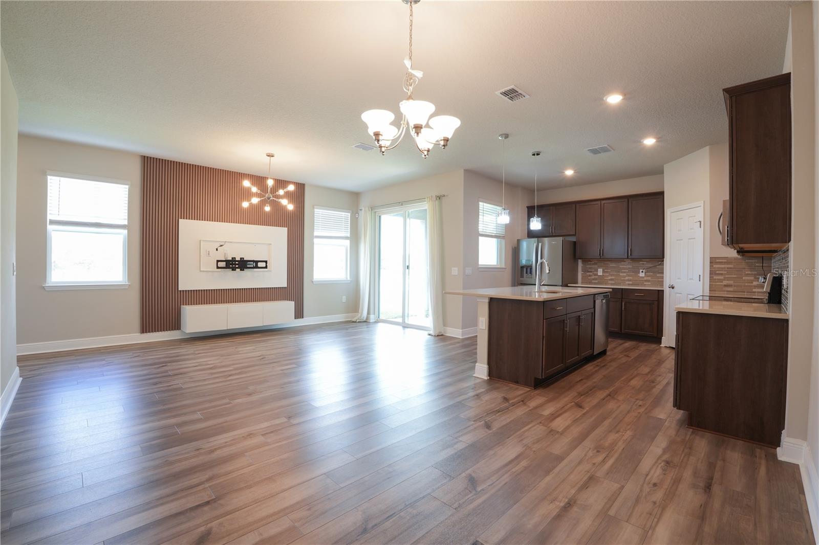 Image 3 of 28 For 1330 Merrydale Way
