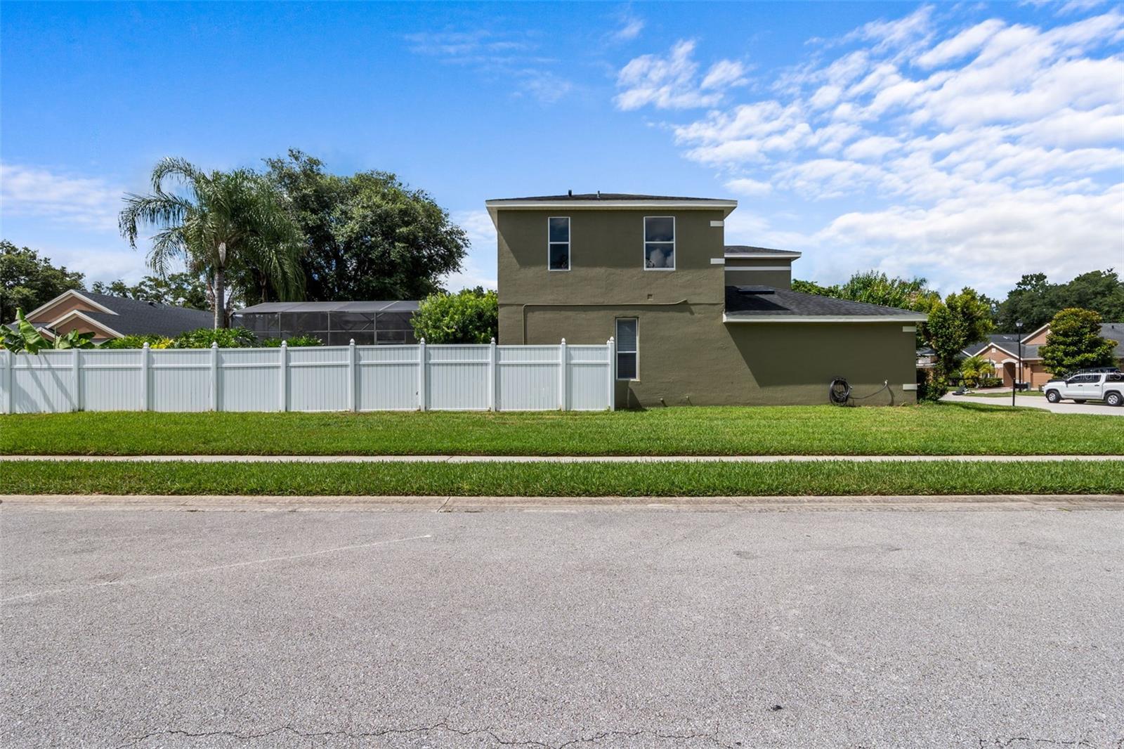 Image 40 of 50 For 2850 Spring Heather Place