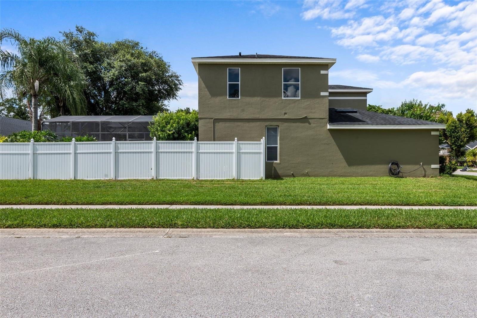 Image 41 of 50 For 2850 Spring Heather Place