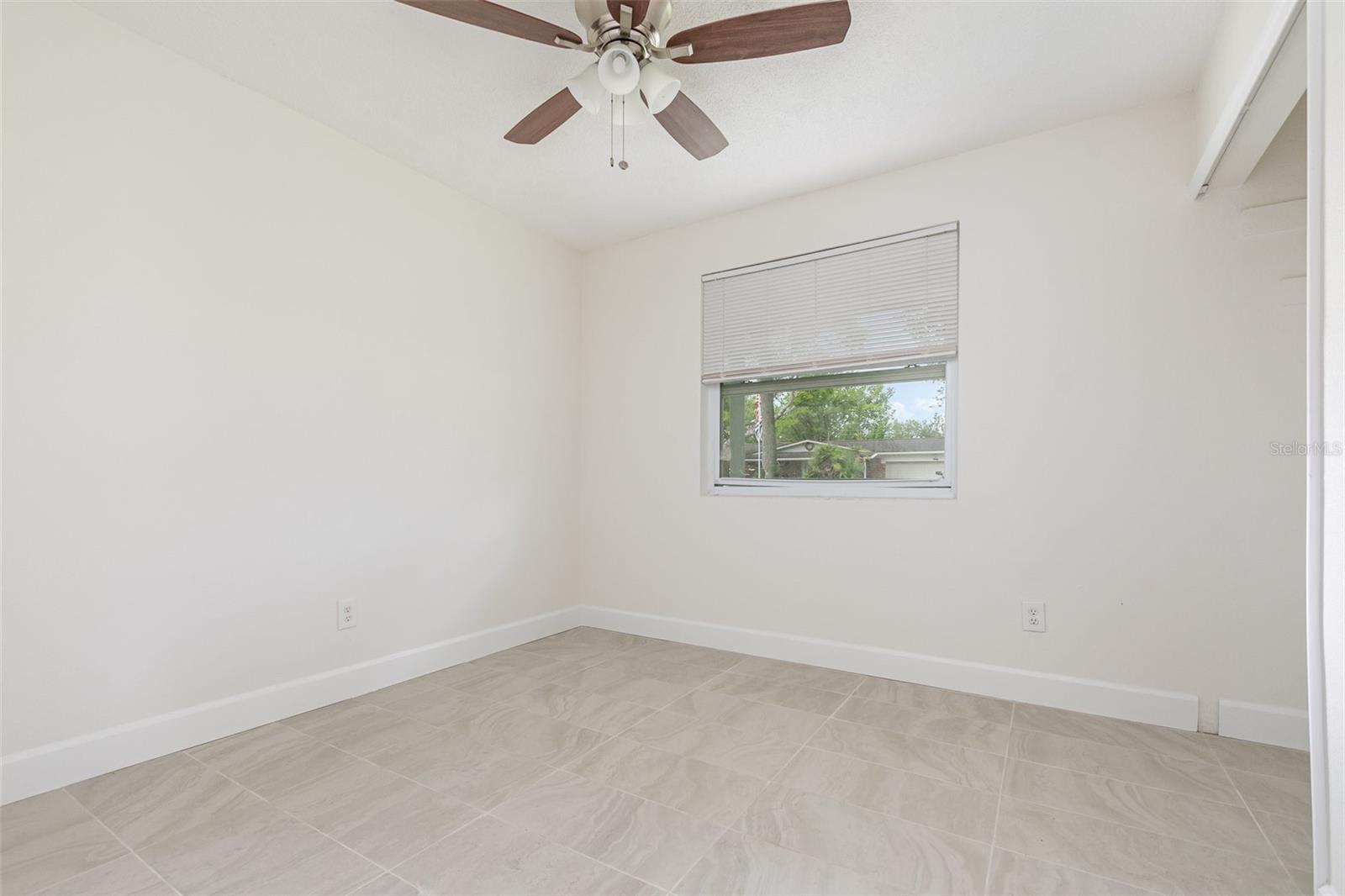 Image 15 of 30 For 323 Scotland Drive