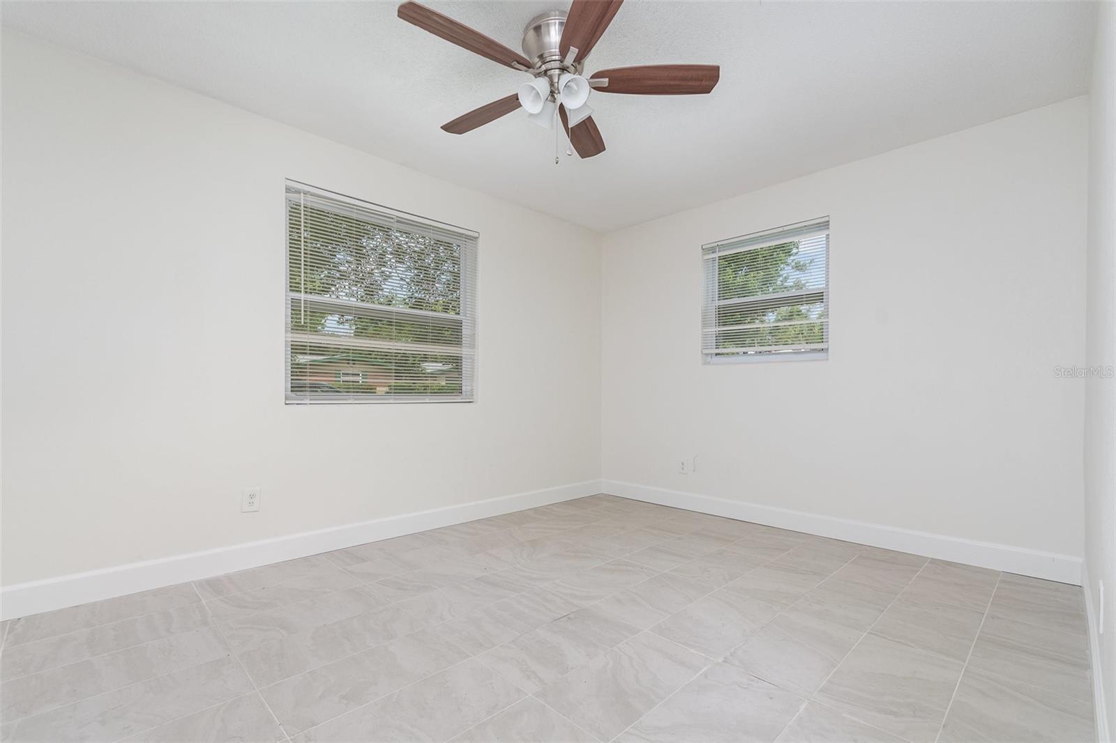 Image 17 of 30 For 323 Scotland Drive