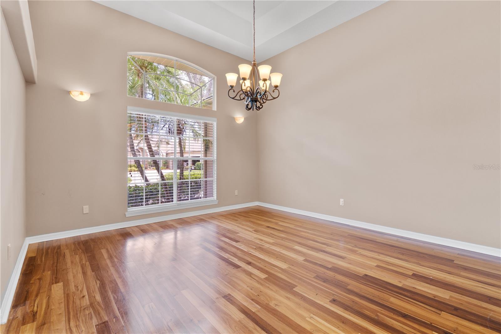 Image 20 of 71 For 875 Bentley Green Circle