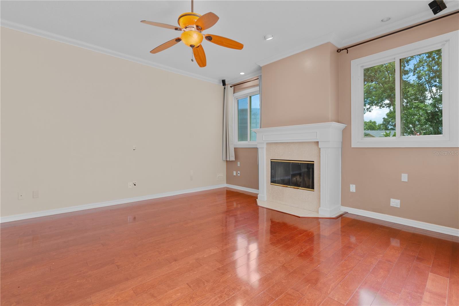 Image 31 of 71 For 875 Bentley Green Circle