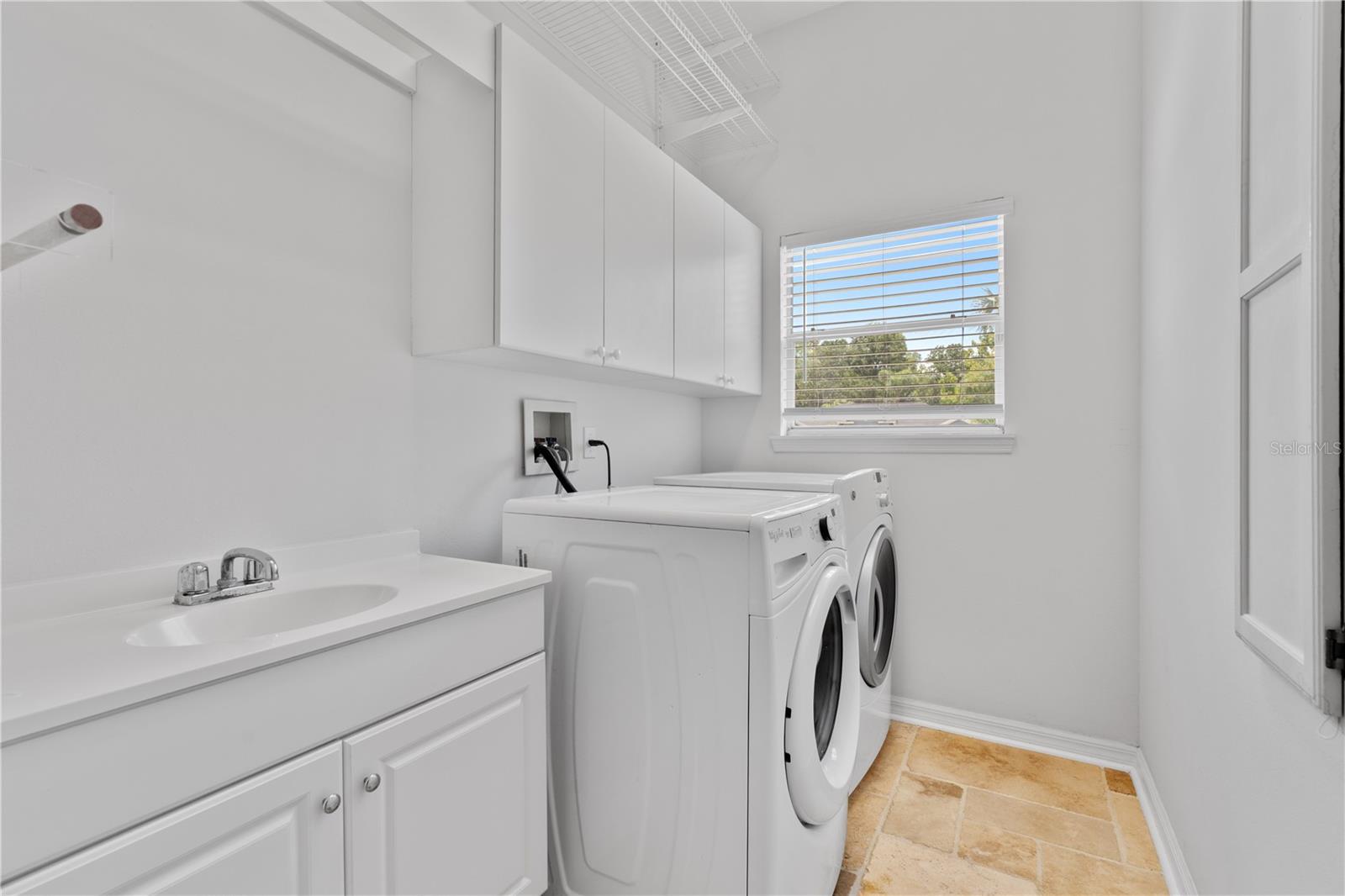 Image 38 of 71 For 875 Bentley Green Circle