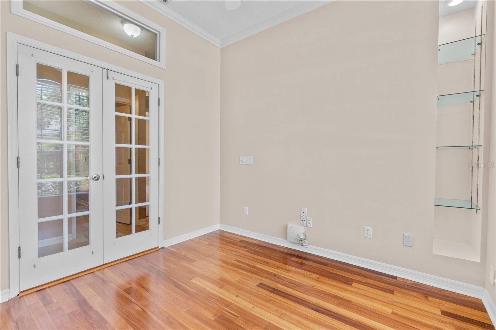 Image 41 of 71 For 875 Bentley Green Circle