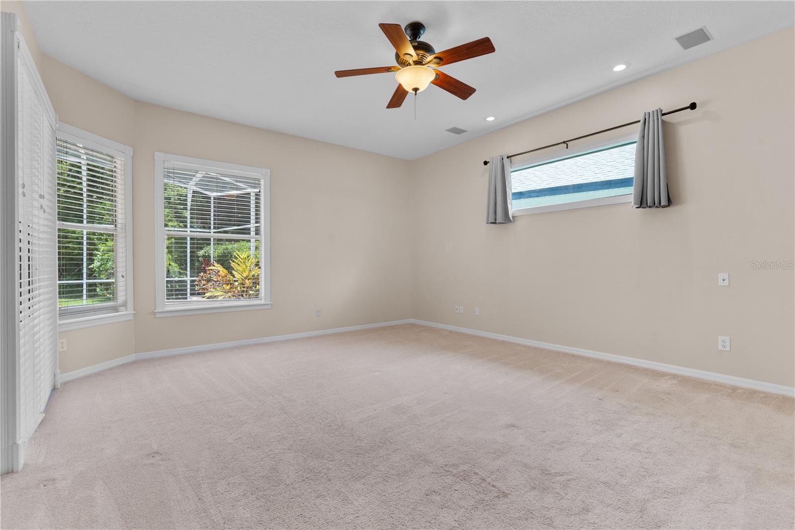 Image 43 of 71 For 875 Bentley Green Circle