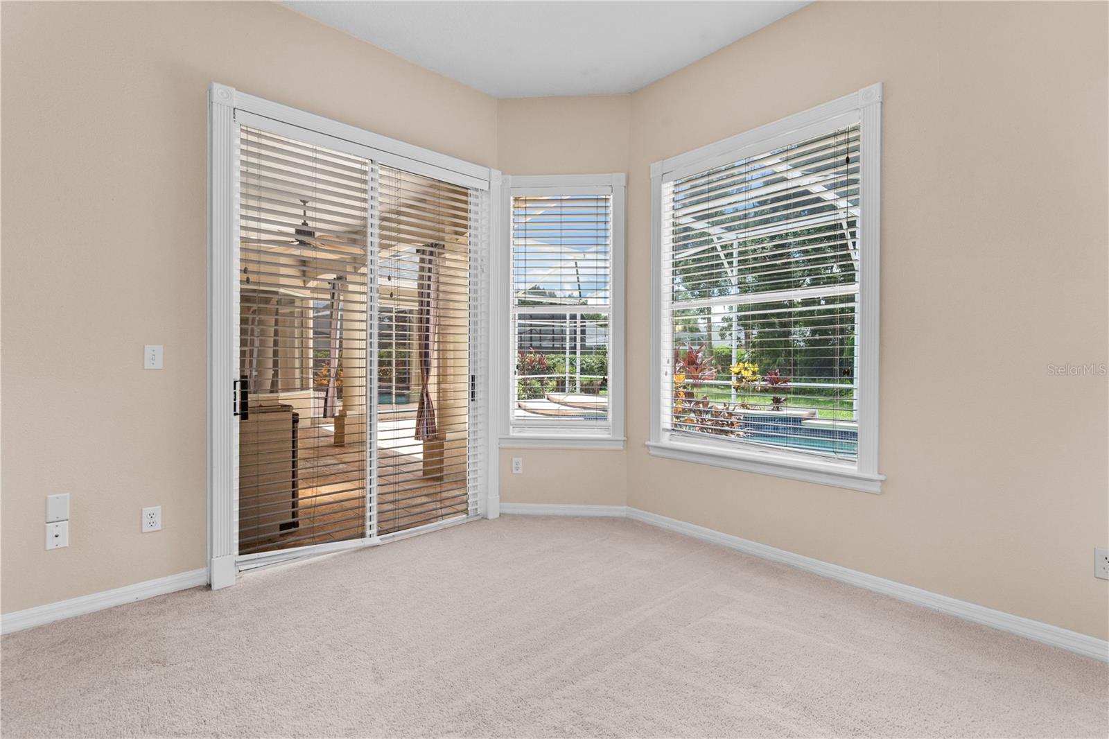 Image 46 of 71 For 875 Bentley Green Circle