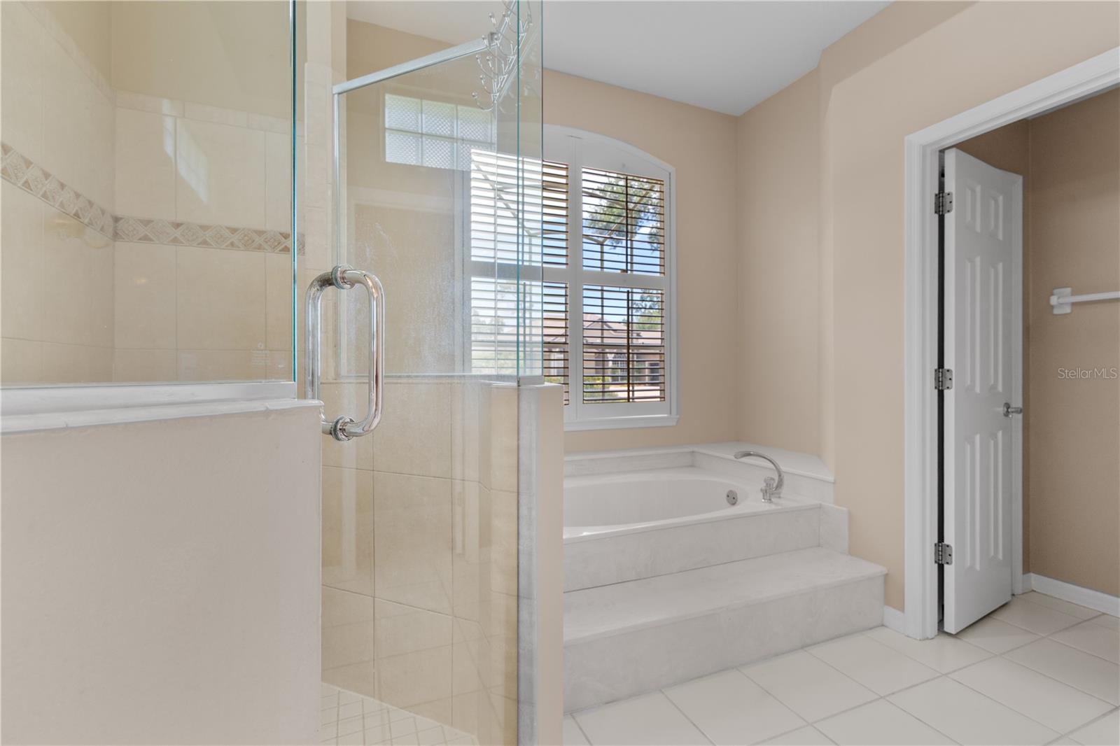 Image 49 of 71 For 875 Bentley Green Circle