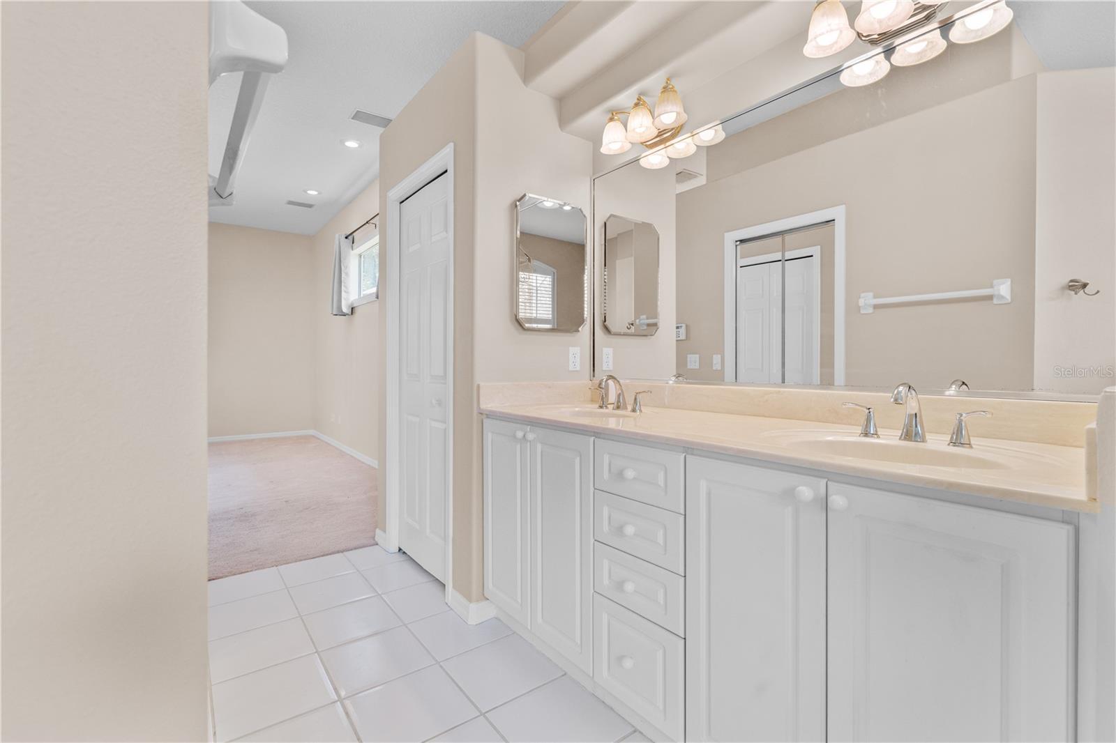 Image 52 of 71 For 875 Bentley Green Circle