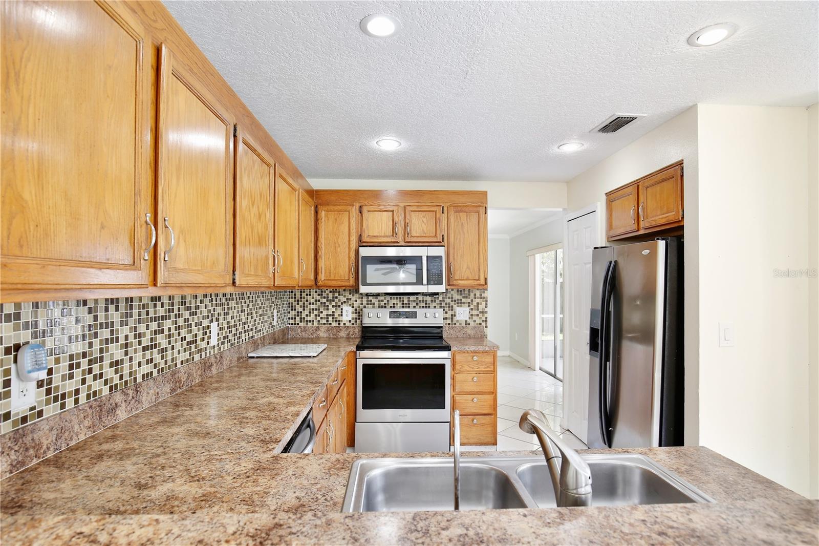 Image 10 of 34 For 14332 Grassy Cove Circle